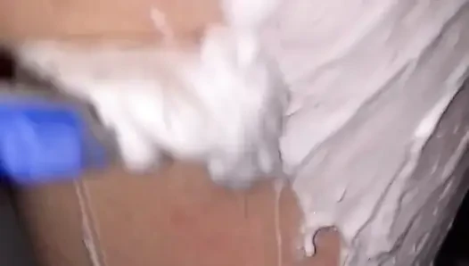 Cewek dengan lebat lagi cukur lebat - close up