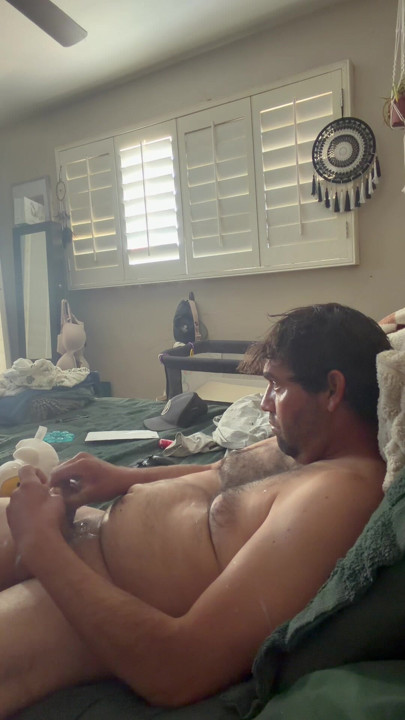 Cumshot on myself