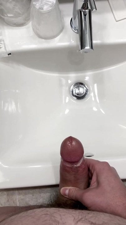 old video cum in hotel room sink (2019)