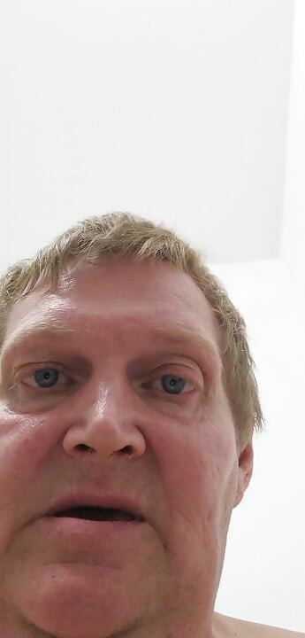 Franziskastute पुरुषों और महिला के साथ सामूहिक चुदाई चाहती है