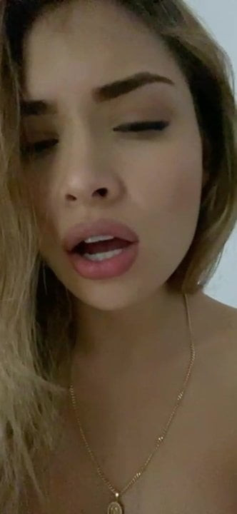 FaceTime with Horney Latina pt.2