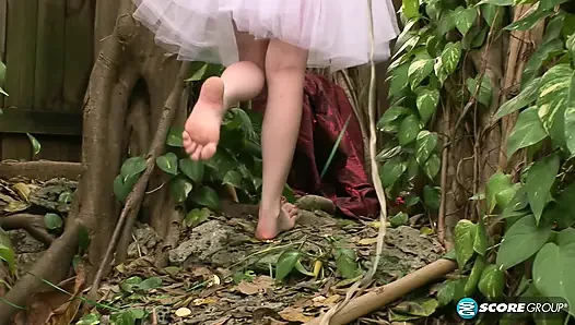 Saige Aeryne: Forest Foot Fairy