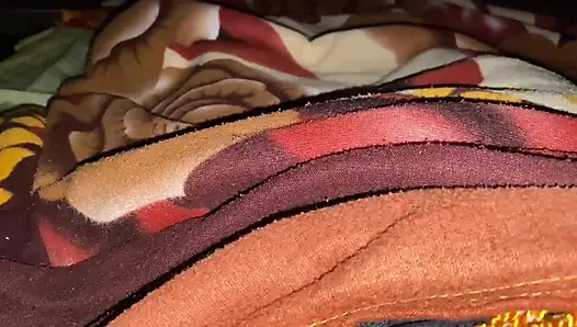Güzel üvey kız kardeşim ben ve tantaly bebeğimle seks yapıyor ve ikimiz de harika vakit geçiriyoruz