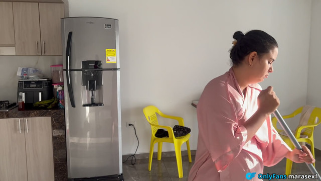 STEPSISTER IN RAPIDIN BEFORE GOING TO WORK