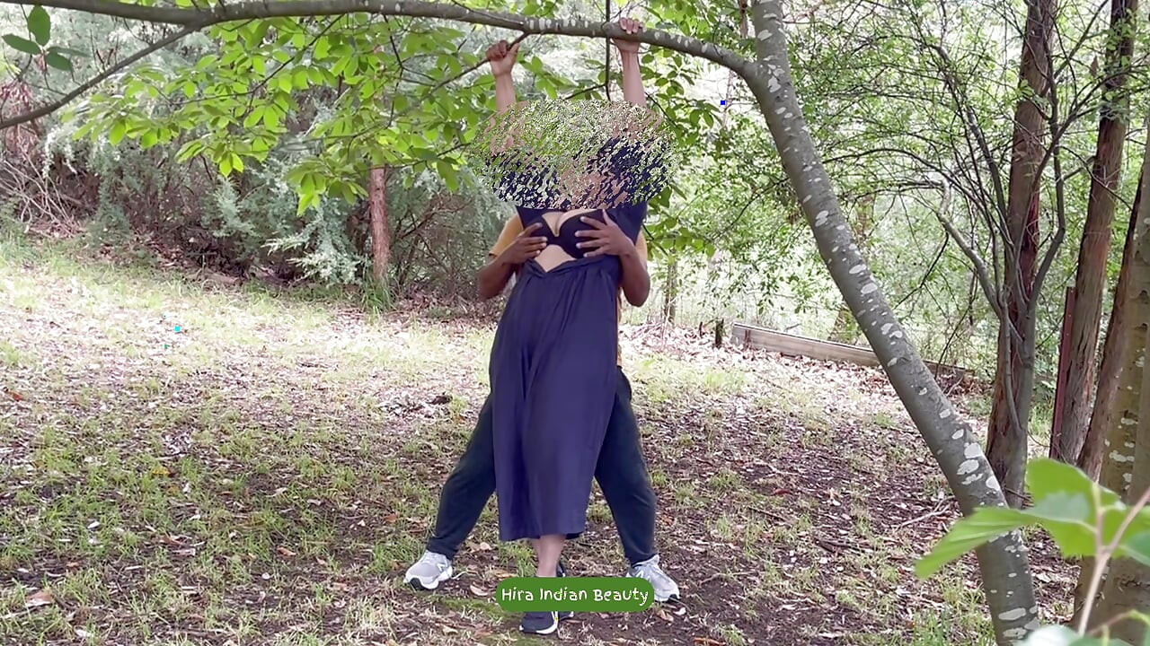 Curvy Desi Aunty Shows Off Her Blowjob Skills Before Hardcore Outdoor Anal Fuck - Public Sex