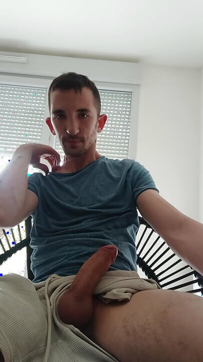 Mijn grote pik komt eruit