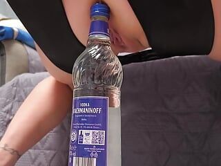 潮吹き用のボトルライディング