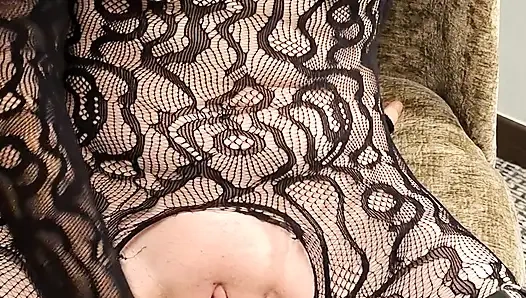 Горячая милфа наслаждается своим дилдо