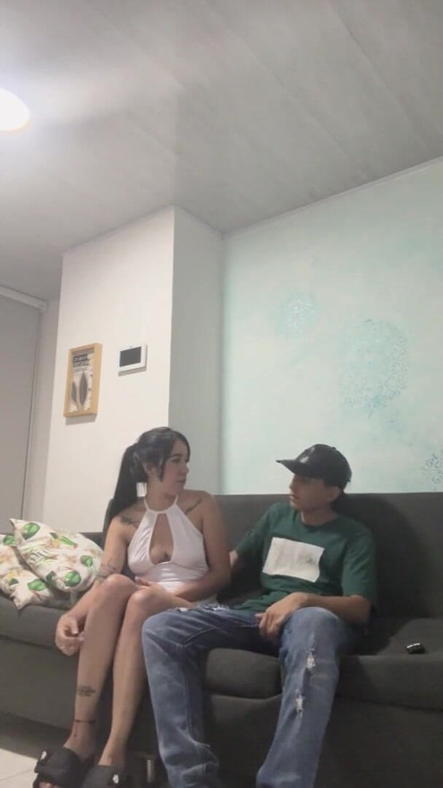 Guy looking for a slut to be fucked with a condom | Clip 1