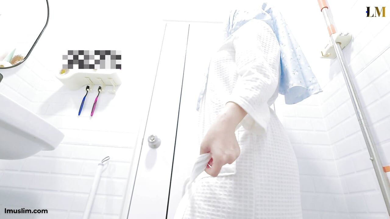 POV: Watch Your Hijabi Girl Crush Tease You With Shower Robe