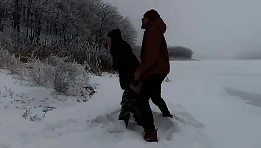 Kepergok 3 kali ngentot di luar ruangan