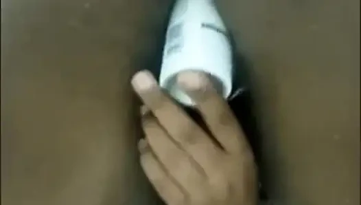 Bir fenomenin viral mm'leri, teyze mastürbasyon fışkırtarak inleyerek orgazm