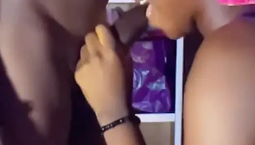 Aku selingkuh dari pacarku karena aku suka kontol tetanggaku
