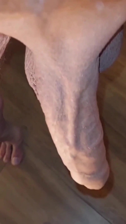 เมียผู้ใหญ่ผมบลอนด์มือสมัครเล่นสนุกกับการเย็ด