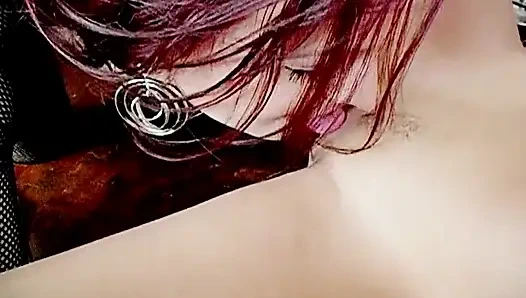 Irklararası lezbiyen yatakta mutlu olmaya çalışıyor