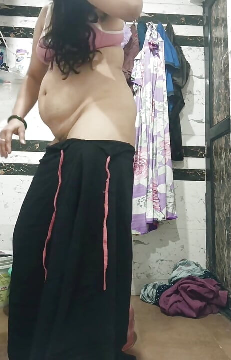 Priya bhabi sexy video heißer körper