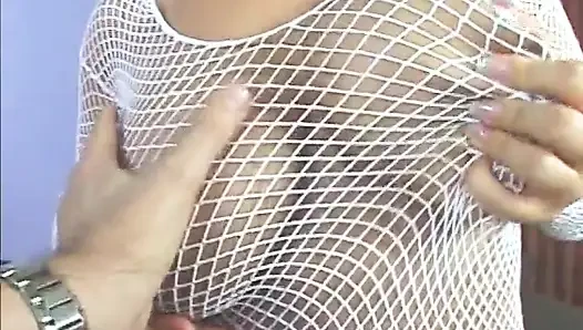 Tante semok dientot habis-habisan sama besar pria kulit hitam