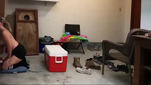 Ehefrau erster gloryhole zu hause mit einem lokalen fan