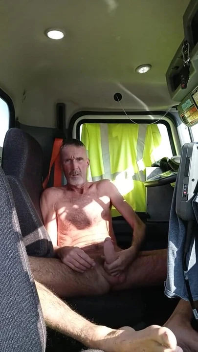 Must-see moment from "Rest area masterbation"