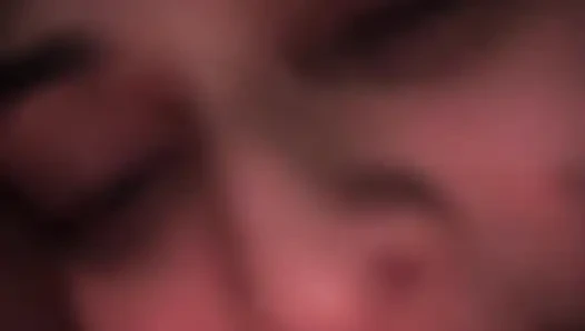 Biraz giyindim... Sadece kendim için... Ya da belki senin için de ne düşünüyorsun?