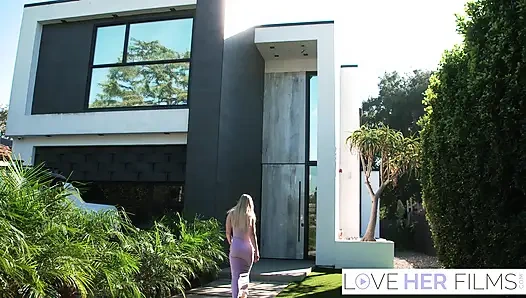 Busty Feet Goddess Katalina Kyle Banged After Getting Worshipped