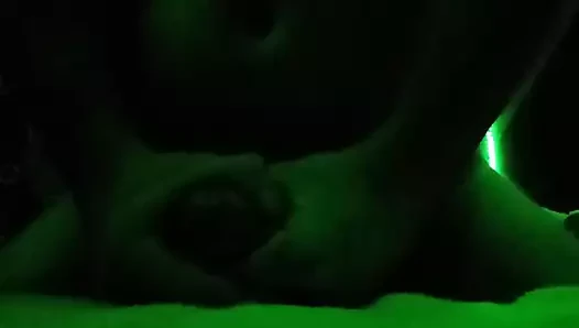 Sınırlı handfuck (cum yakın)