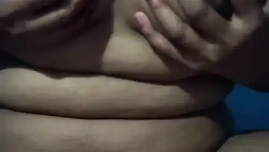 Üvey kız kardeş çıplak ve seksi video gönderiyor