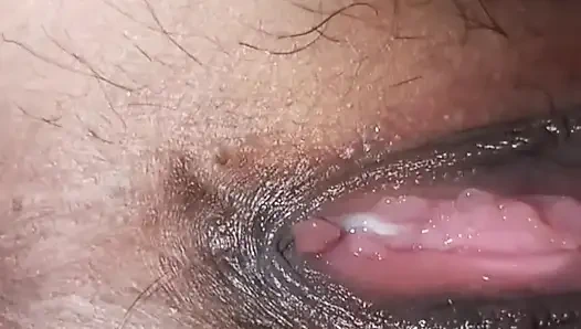 Мой шурин выпивал воду из моей киски