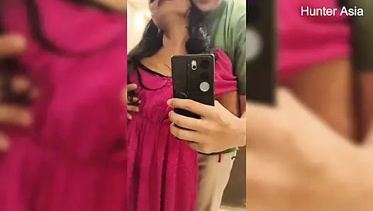 Orta Yaşlı Seksi Kadın Kamera açıkken Geri Dönmedi