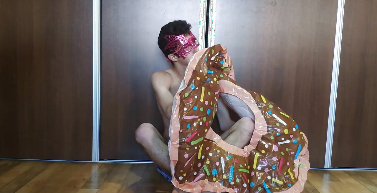 Mijn opblaasbare donut snel opgeblazen!
