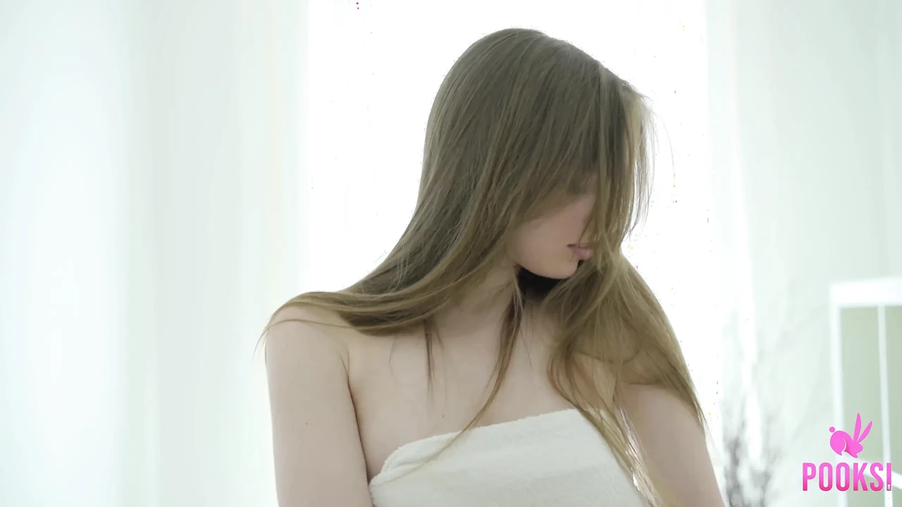 水疗客户Riley K在骑乘鸡巴后被颜射!