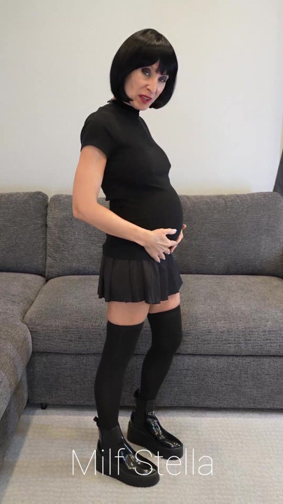 Preggo Lola