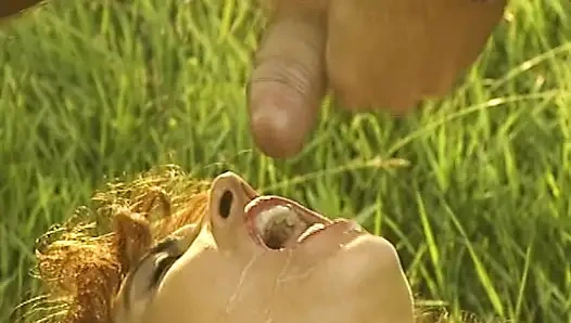 Attraktive deutsche schlampen werden in heißem vierer gefickt