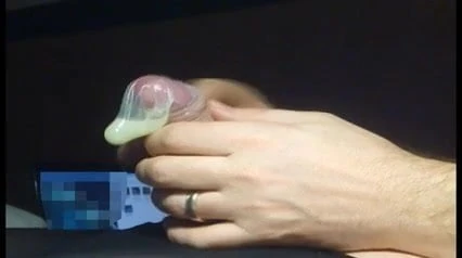 2. Abend - Wichsen in Nylons mit Kondom