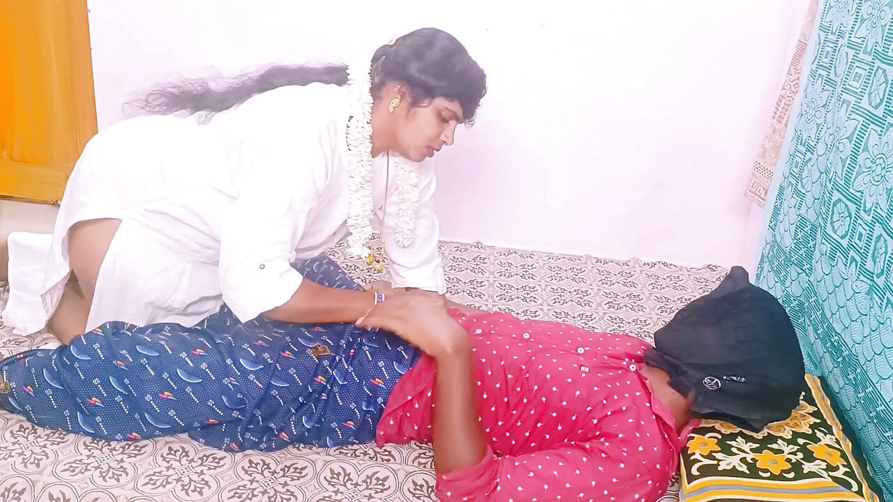 bhaartiy patni aur hasbend ne chudaee karte huelugu ki gandi baatchit suni.