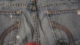 Soprando uma carga em alguns dos meus jeans favoritos das meninas