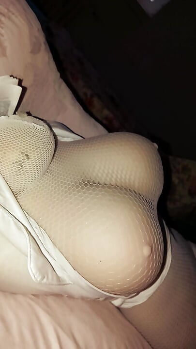 MEGA-DILDO IN KLEINEM ARSCH