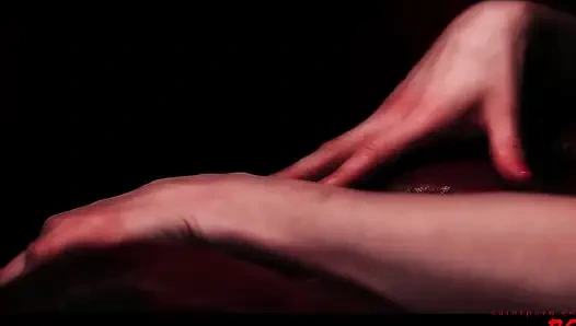 Jess west, dan sasha cane adalah cewek kelas atas