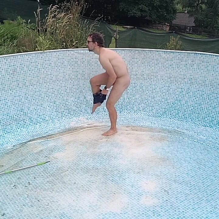 Naked in the Garden: Dirty Handjob in the Pool