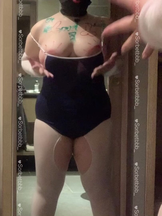 Masked Asian with big boob and body paint