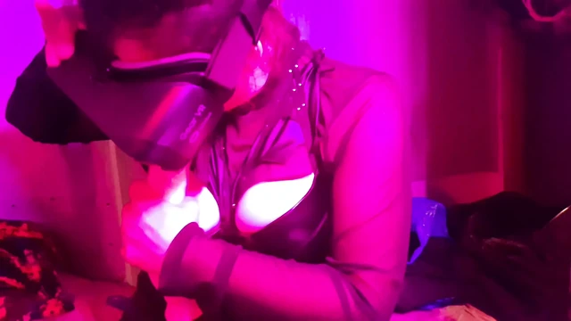This Is My First Time Giving a Blowjob in the World of Virtual Reality