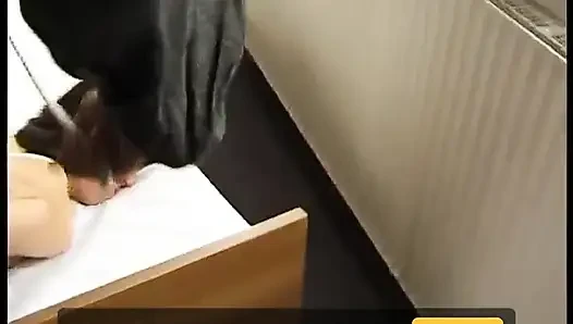 Две зрелые шлюшки связаны