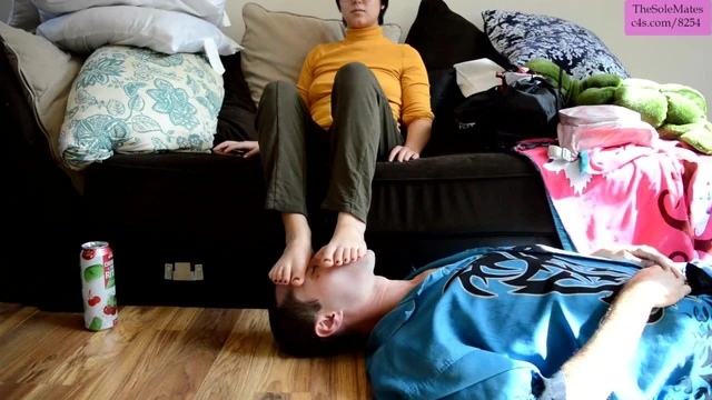 TSM - Dylan Rose smothers me with her feet