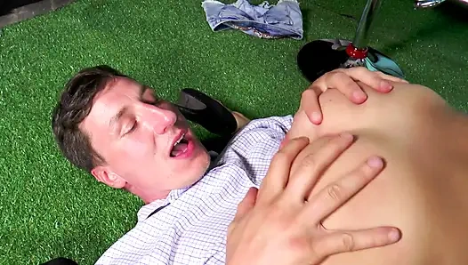 Ateşli hatunlar sakso ve boşalmayı seviyor - dvd