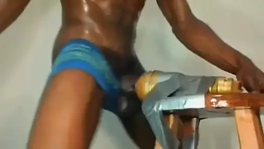 I jerk my cock with oil