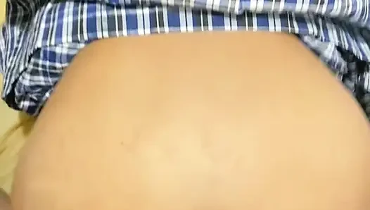 18 yaşındaki son sınıf öğrencisi.