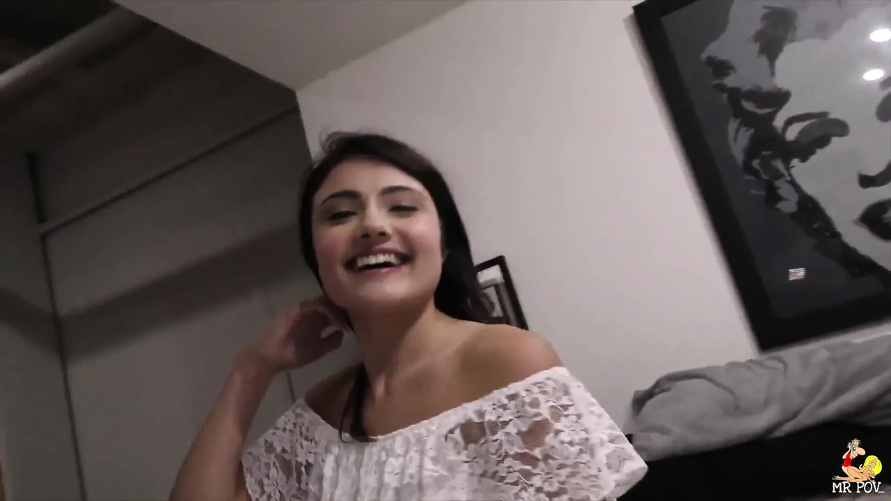 Adria Rae被一个射在阴户上, 两个射在脸上!