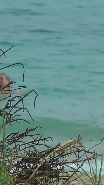 Watching on the beach as Isa has fun | Clip 1