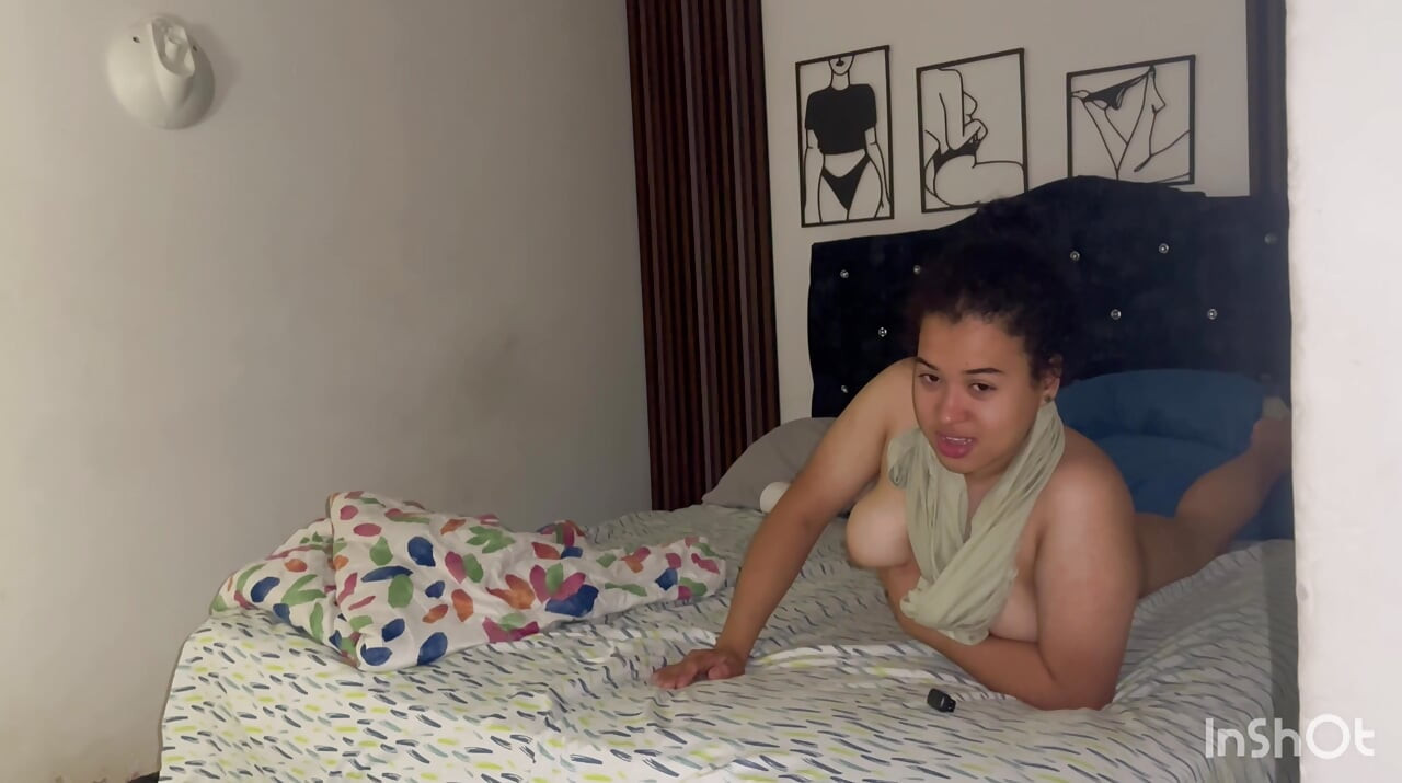 Tôi để bạn cùng phòng giàu có massage cho mình
