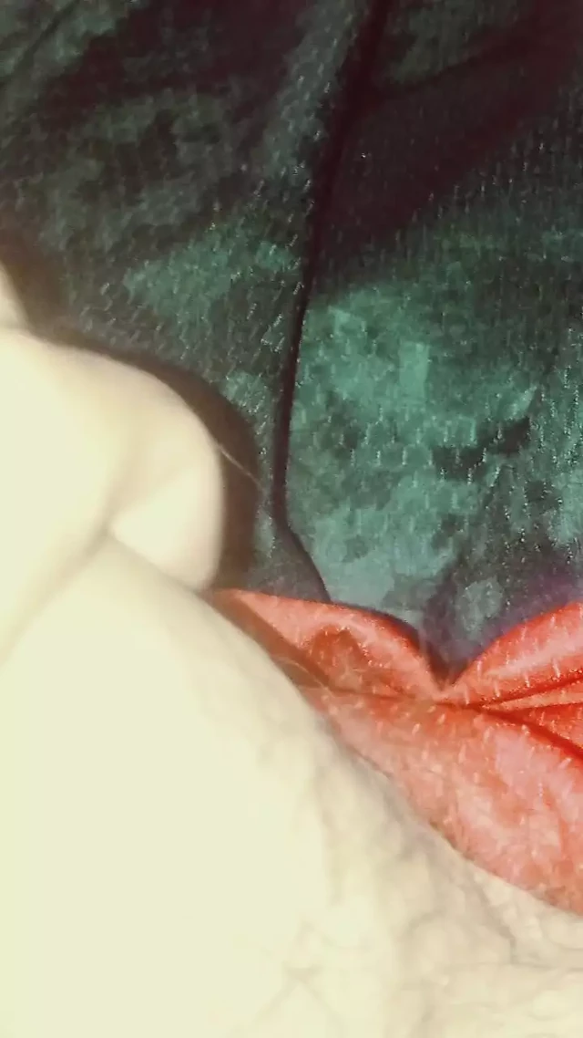 Young Colombian porn in my room I masturbate